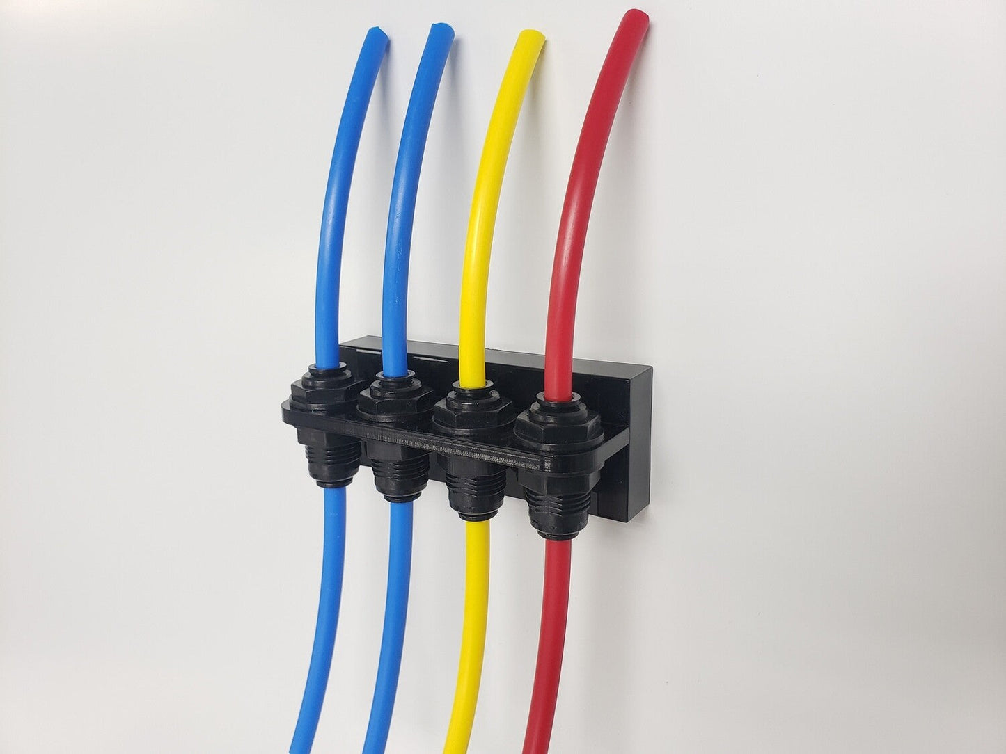 Innovative Marine Aqua Gadget - CustomCradle Pro - Magnetic Tube Holder